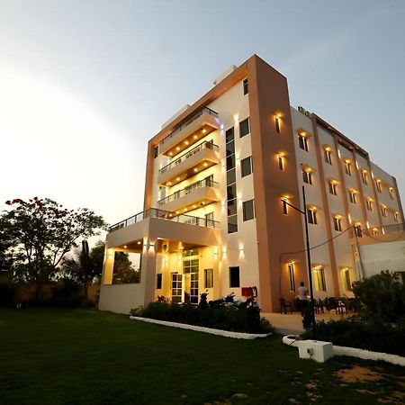 Sun Stone Hotel&Club - Jawai Sheoganj Extérieur photo
