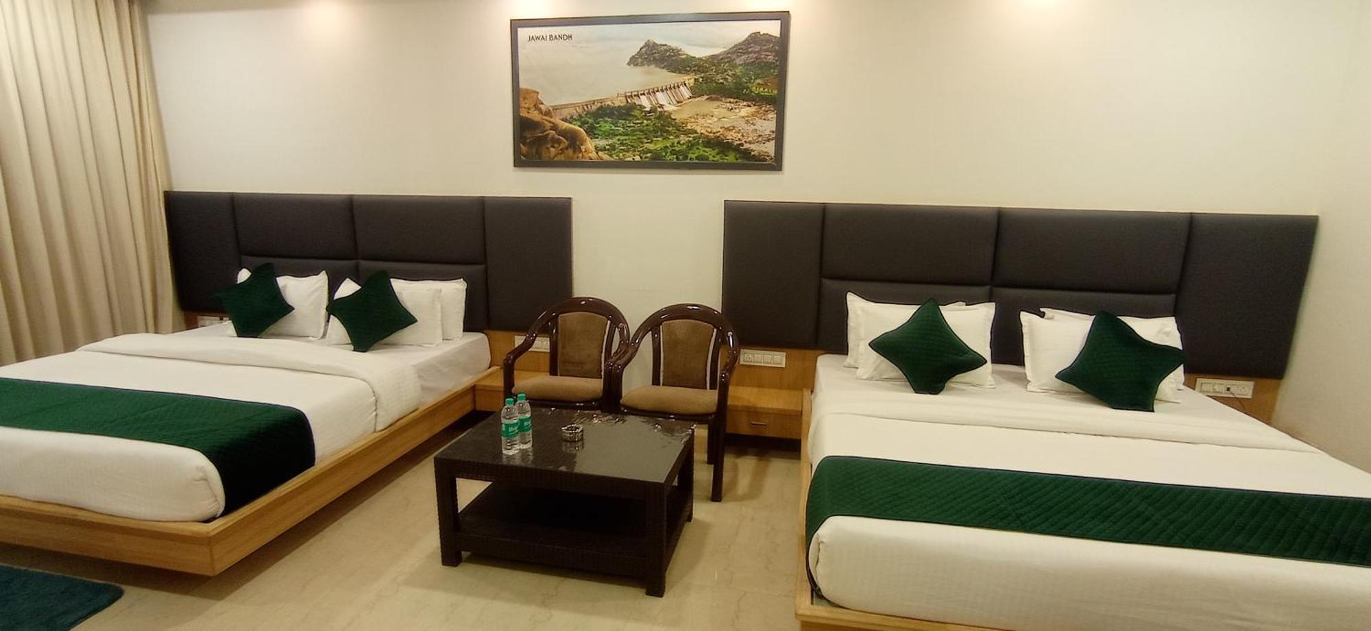 Sun Stone Hotel&Club - Jawai Sheoganj Extérieur photo