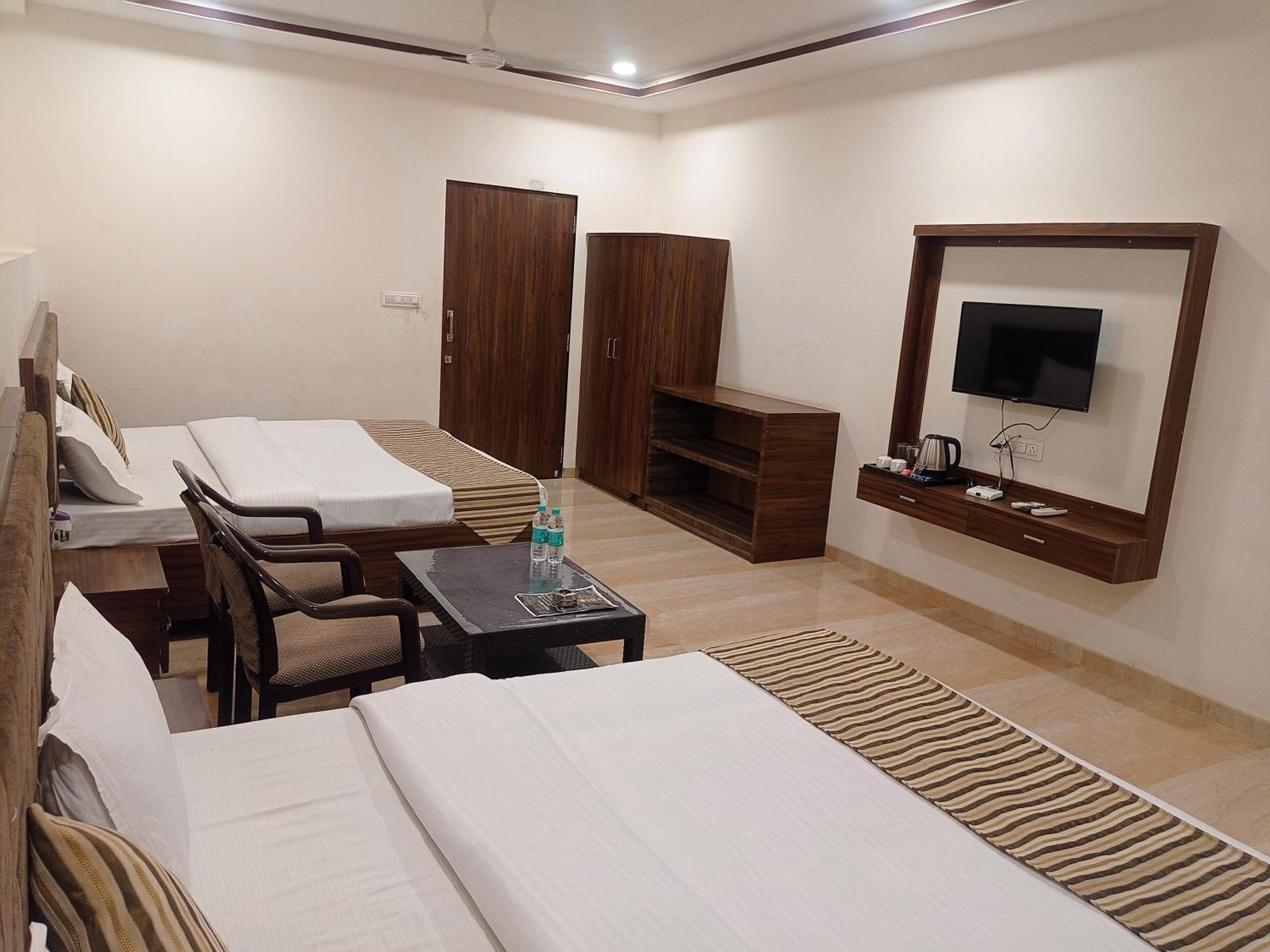Sun Stone Hotel&Club - Jawai Sheoganj Extérieur photo