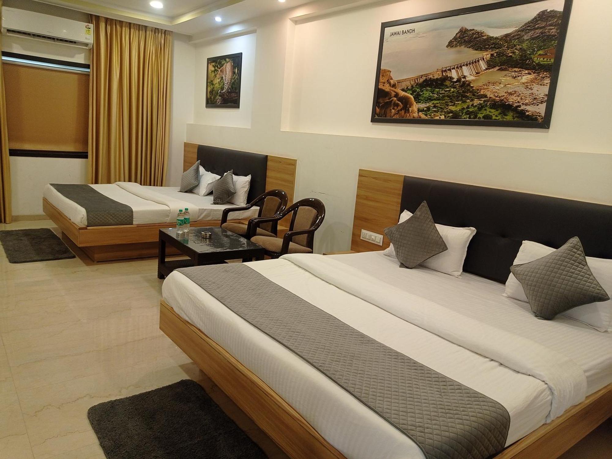 Sun Stone Hotel&Club - Jawai Sheoganj Extérieur photo