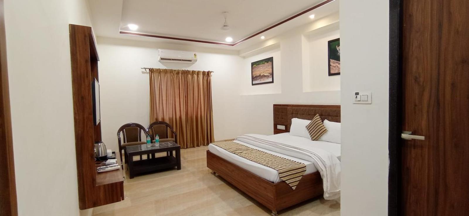 Sun Stone Hotel&Club - Jawai Sheoganj Extérieur photo